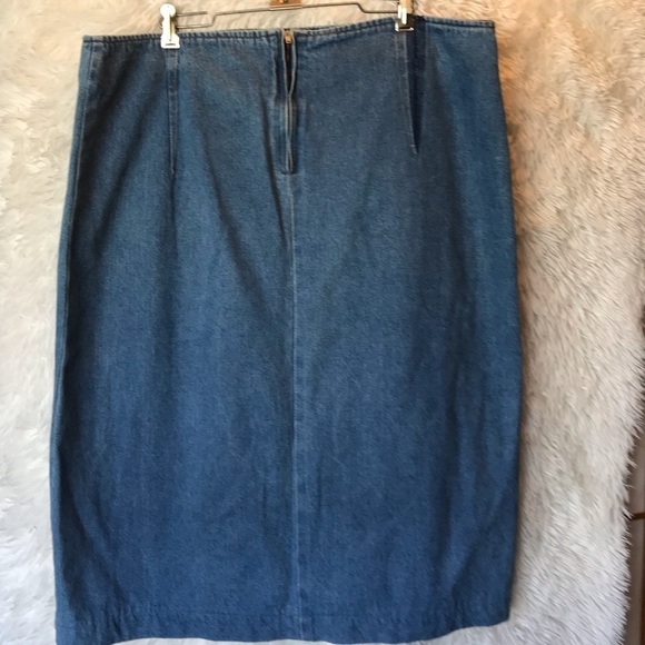 Kaktus denim jean skirt. Women’s size 2XL. - Picture 3 of 9